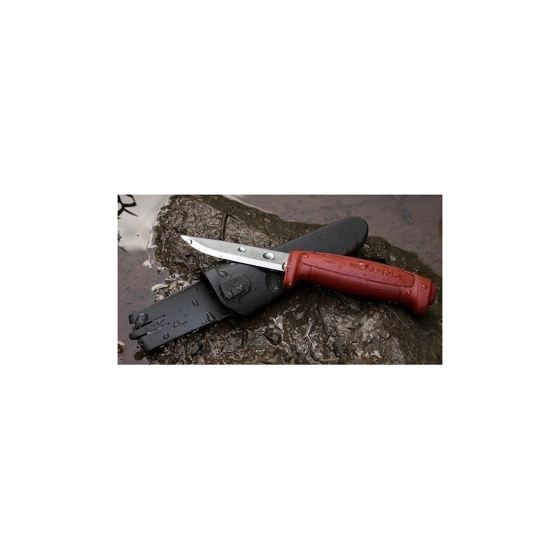 Morakniv®  BASIC 511- CARBON STEEL - RED