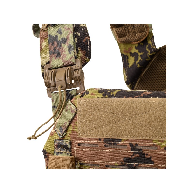 STORM Quick Release Plate Carrier with Triple Pouch - DEFCON 5