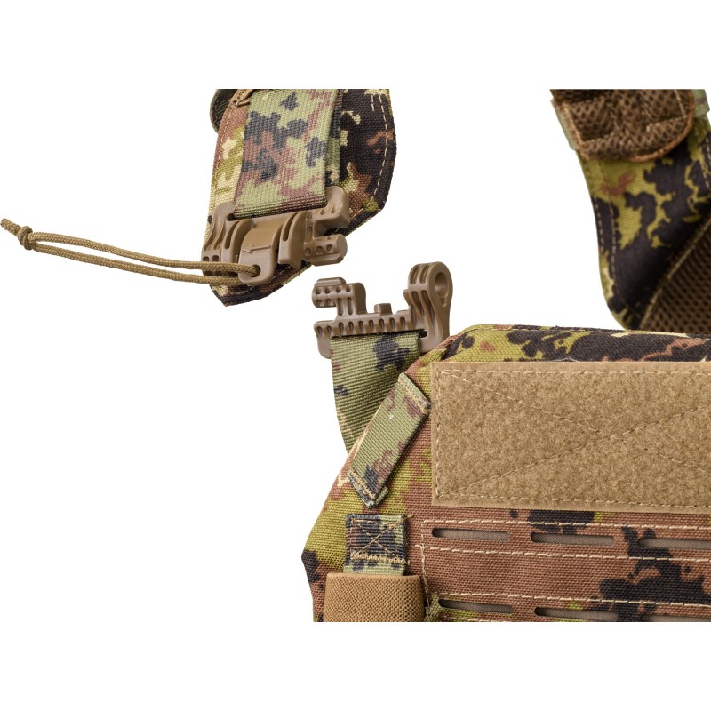 STORM Quick Release Plate Carrier with Triple Pouch - DEFCON 5