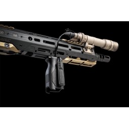 Impugnatura frontale ANGLED VERTICAL con passa cavi M-LOK - Strike Industries®