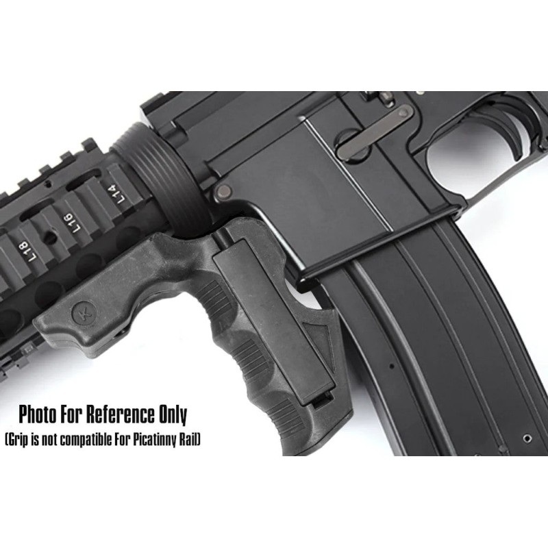 Grip stile MAGWELL per serie M4 attacco RIS - FMA