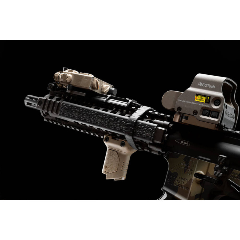 Impugnatura frontale RIS ANGLED VERTICAL SHORT con passa cavi - Strike Industries®