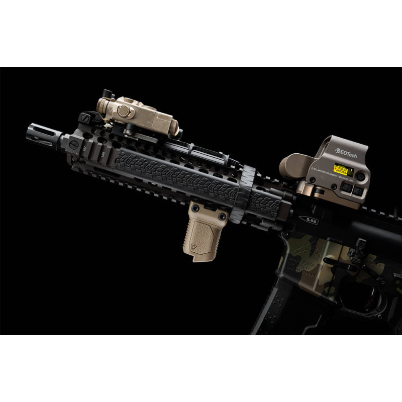 Impugnatura frontale RIS ANGLED VERTICAL SHORT con passa cavi - Strike Industries®