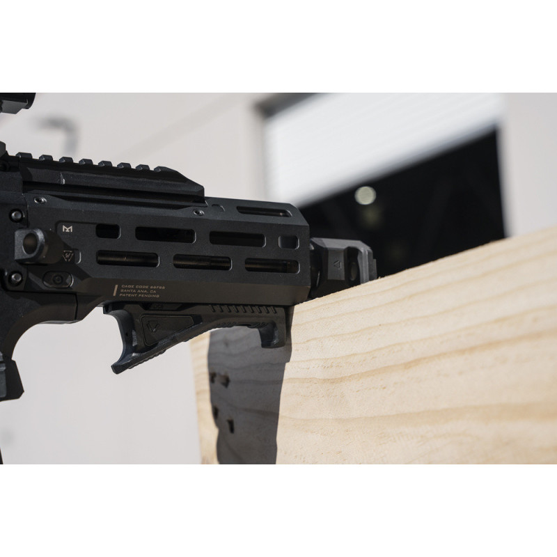 Grip frontale angolata COBRA con passa cavi M-LOK e KEYMOD - Strike Industries®