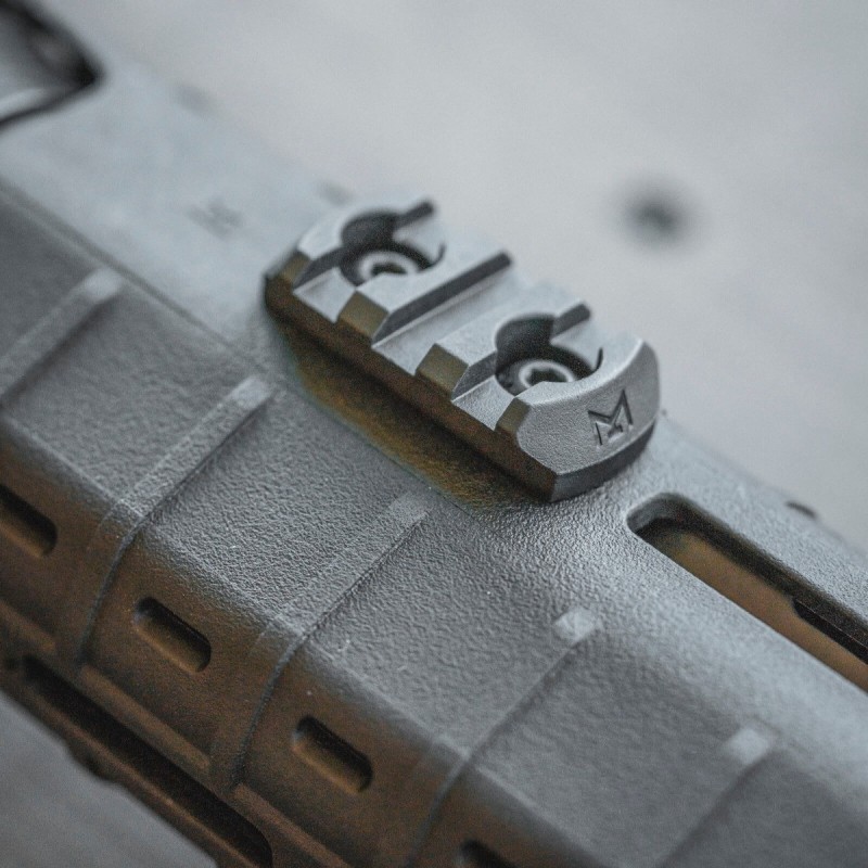 Slitta PICATINNY 3 SLOT attacco M-LOK - Magpul®