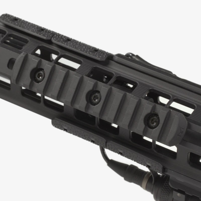 PICATINNY Rail 11 SLOT M-LOK® Mount - Magpul®